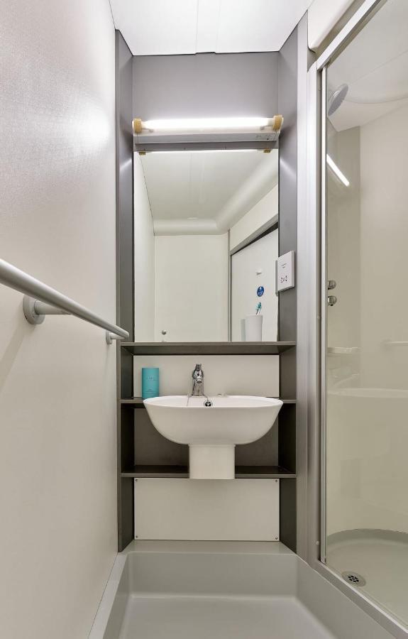 Cosy Ensuite Bedrooms At Trust House Near Exeter City Centre Extérieur photo